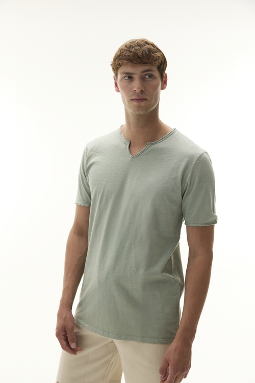  HENLEY YAKA KISA KOLLU T-SHIRT