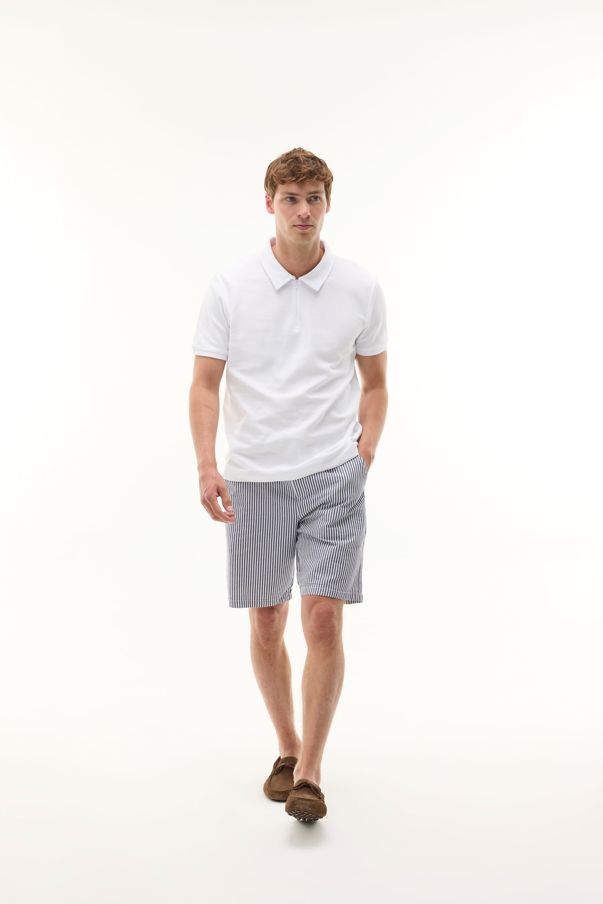 FERMUARLI POLO YAKA T-SHIRT