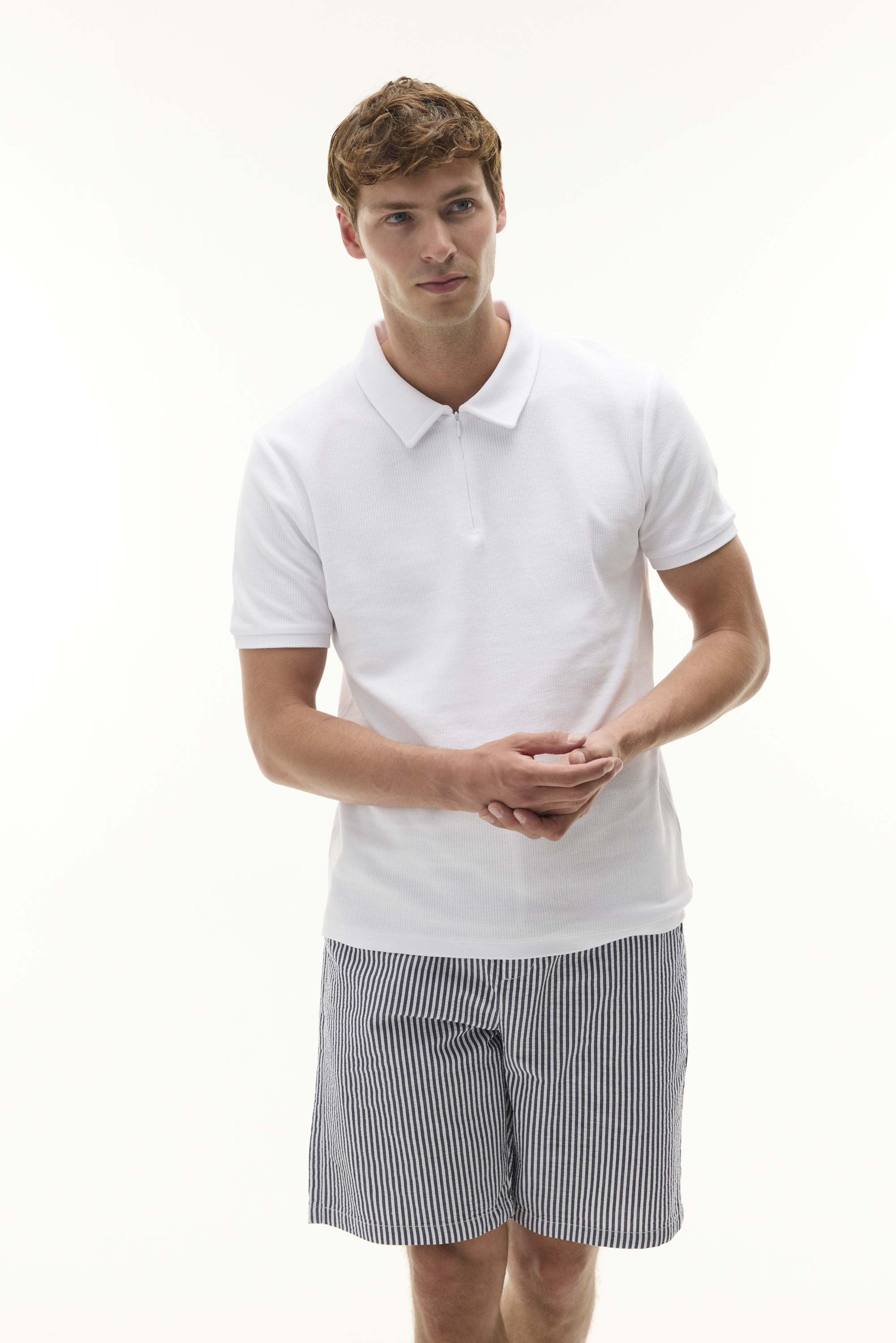 FERMUARLI POLO YAKA T-SHIRT