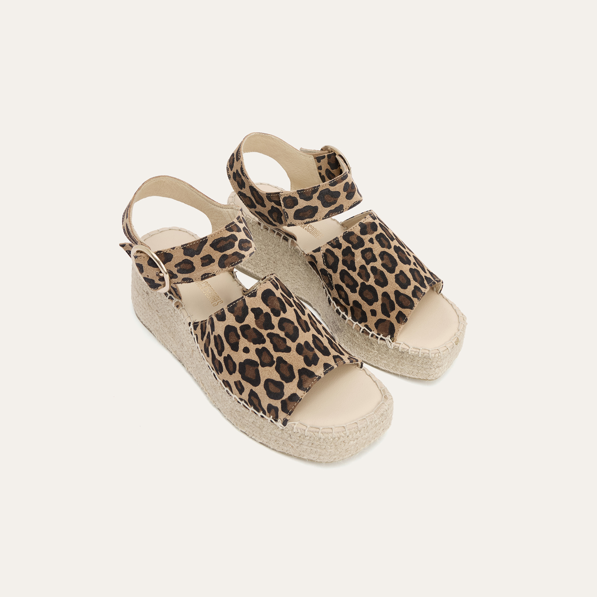 DESENLİ DOLGU TOPUK HAKİKİ DERİ SANDALET