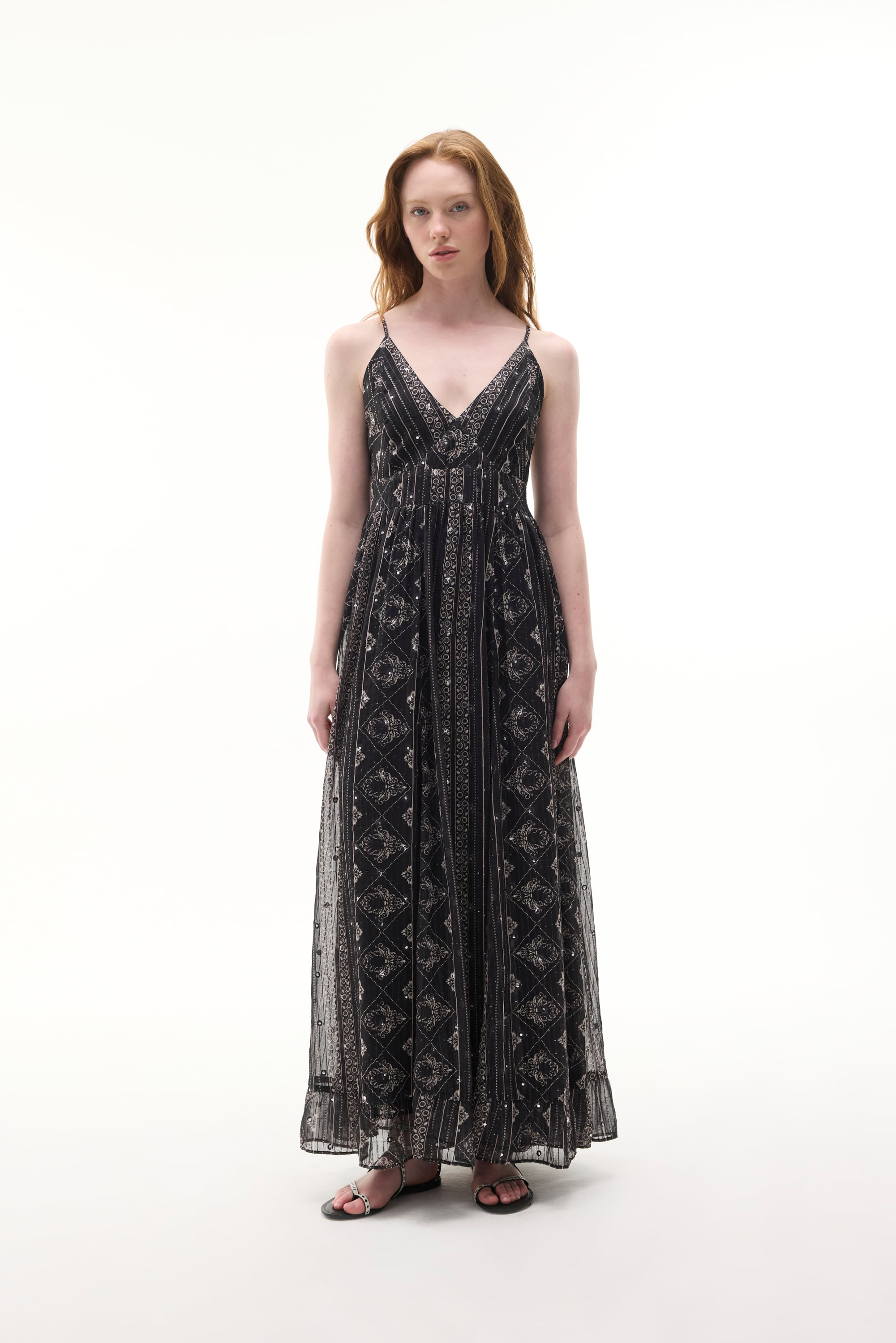 İŞLEMELİ ASKILI KLOŞ MİDİ ELBİSE