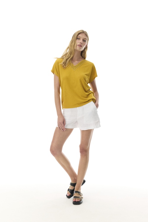  DETAYLI V YAKA T-SHIRT