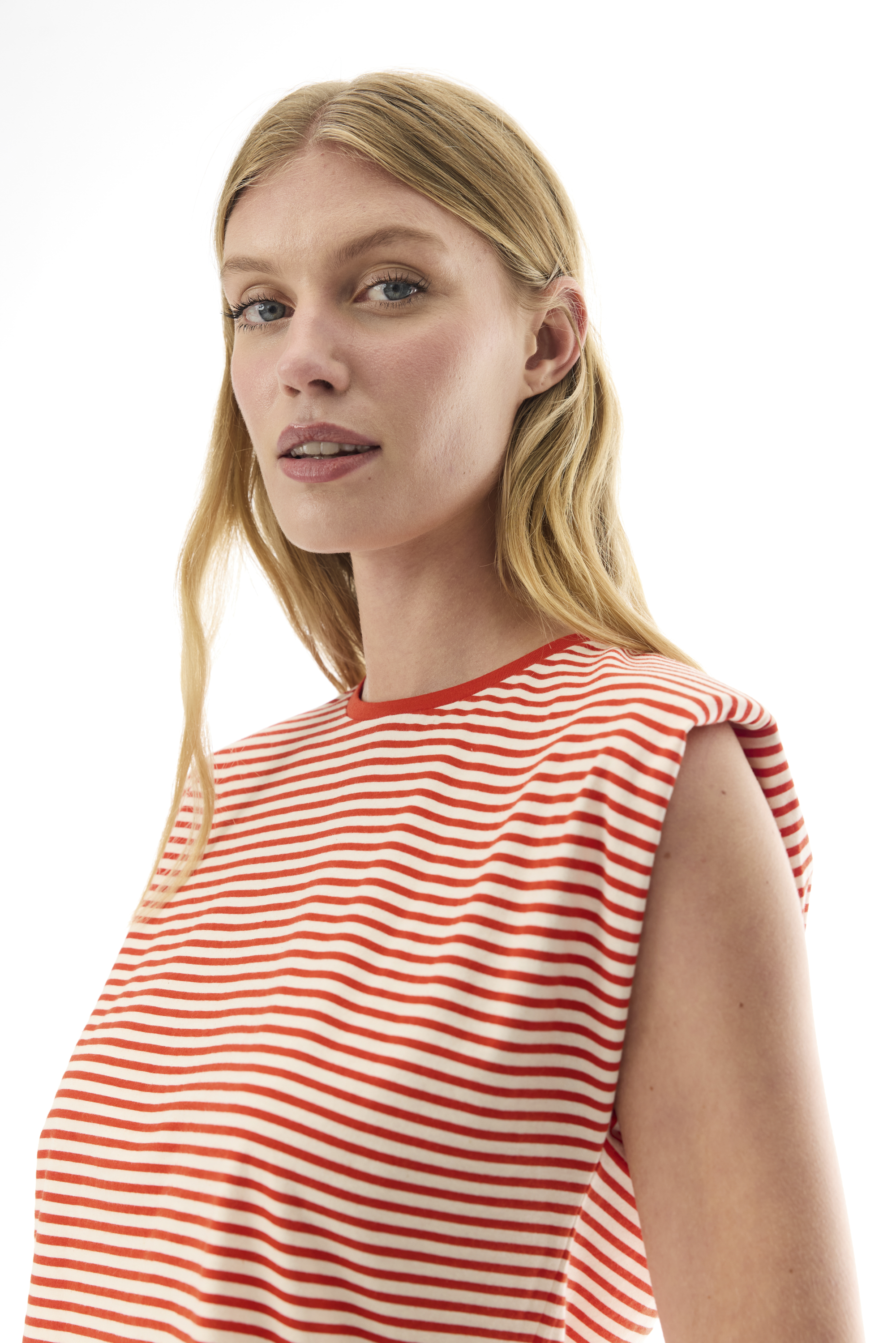 ÇİZGİLİ BİSİKLET YAKA KOLSUZ T-SHIRT