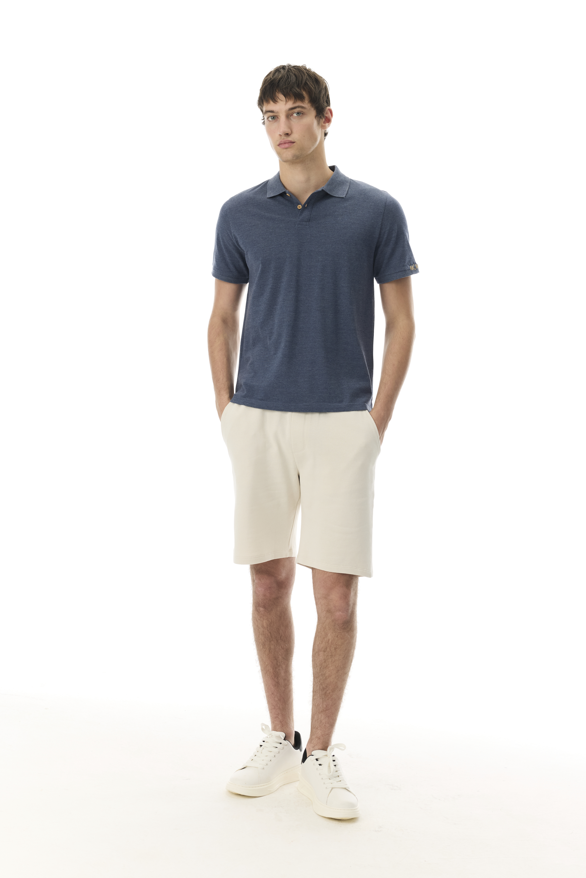 NAKIŞLI POLO YAKA T-SHIRT