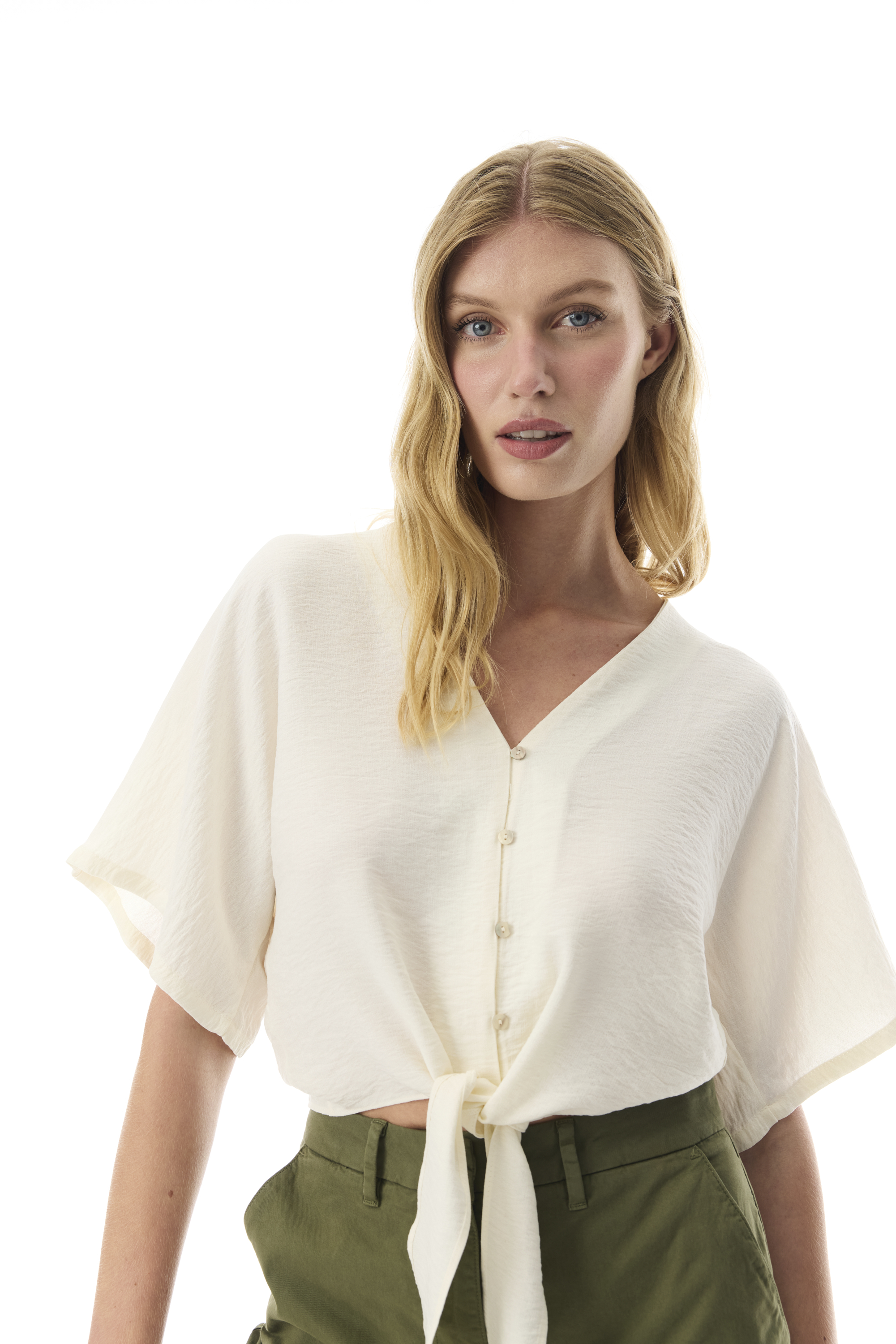 BAĞLAMA DETAYLI V YAKA CROP GÖMLEK