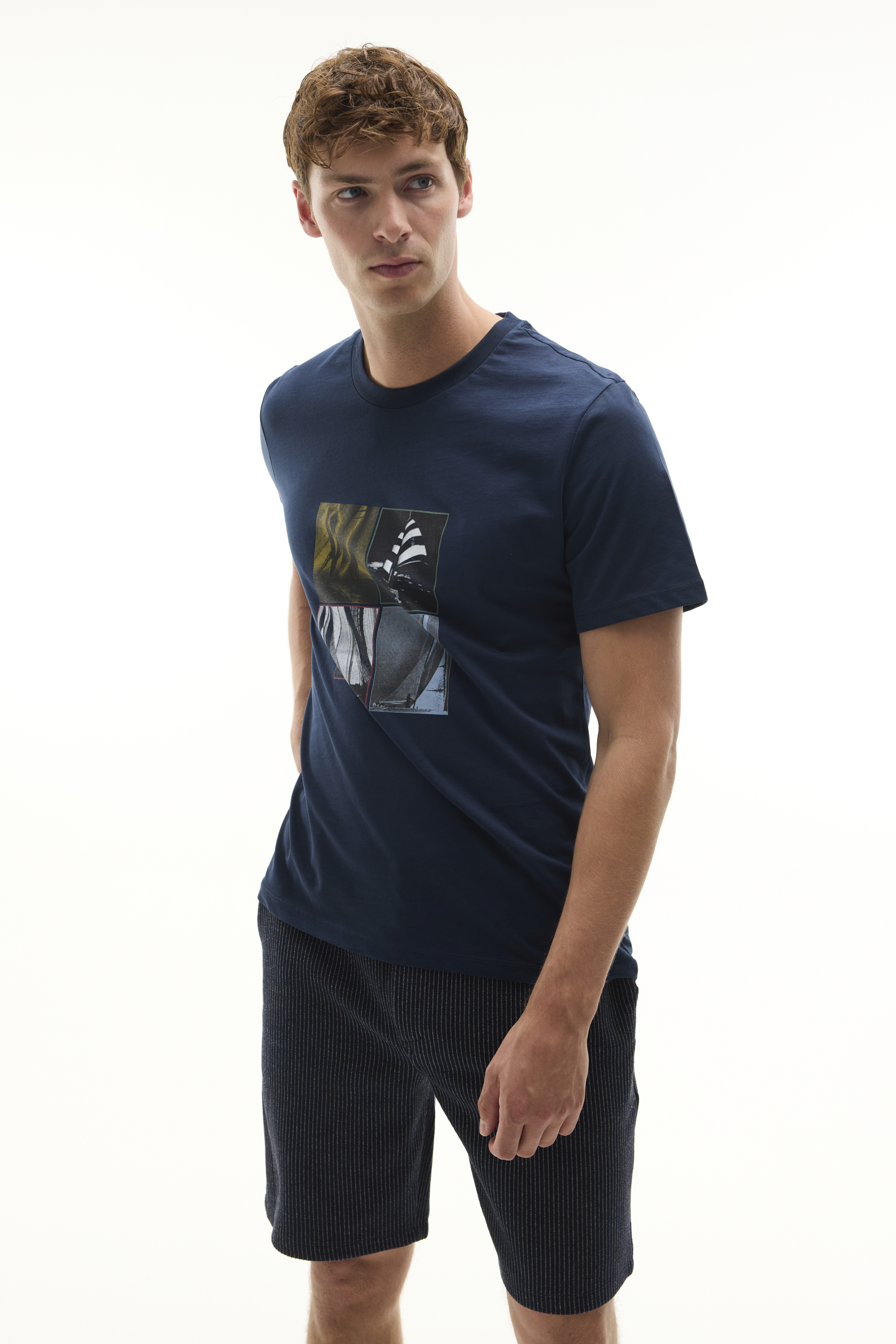 BASKILI BİSİKLET YAKA KISA KOLLU T-SHIRT