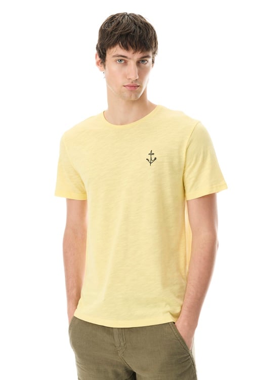 Erkek Sarı Nakışlı Bisiklet Yaka T-Shirt