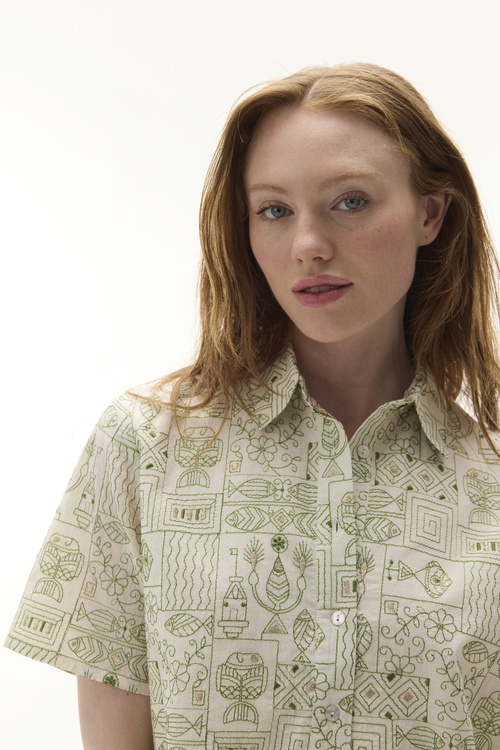 LOOSE FIT NAKIŞLI KISA KOLLU GÖMLEK