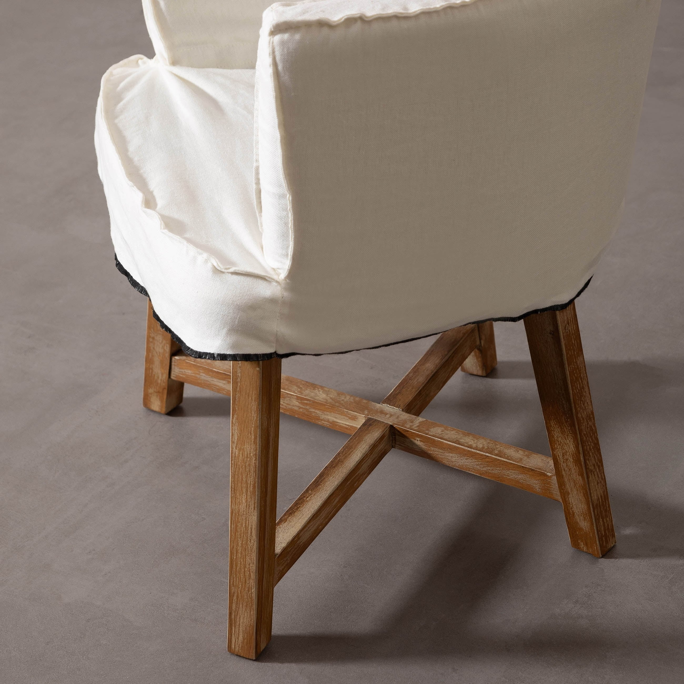 ESTIVA KOLÇAKLI SANDALYE FİLDİŞİ