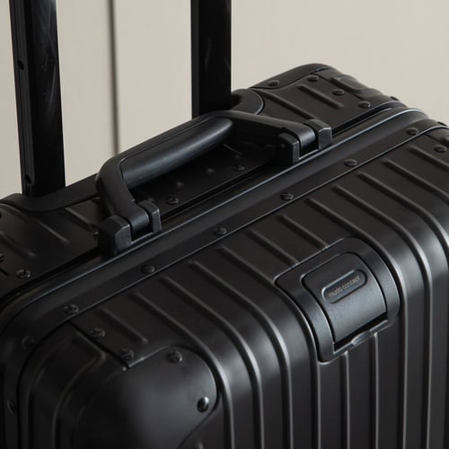  BASEL SİYAH KABİN BOY VALİZ