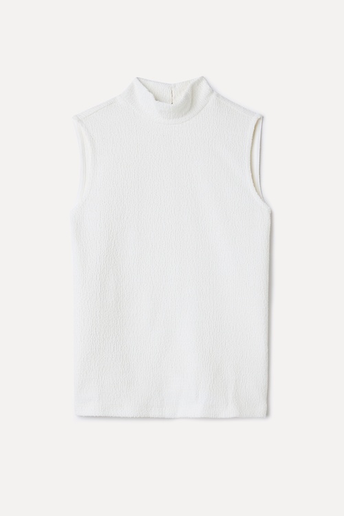  DİK YAKA KOLSUZ BLUZ