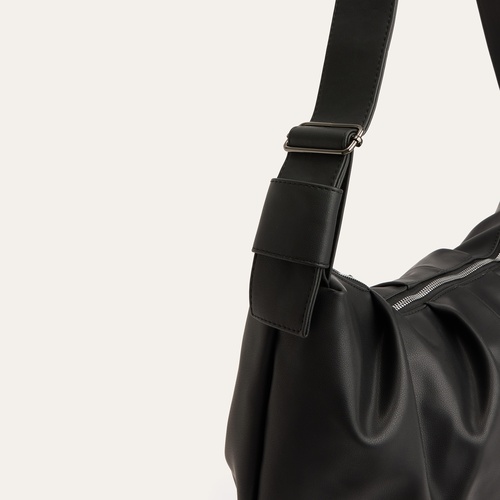 BÜZGÜLÜ DERİ GÖRÜNÜMLÜ EL ÇANTASI