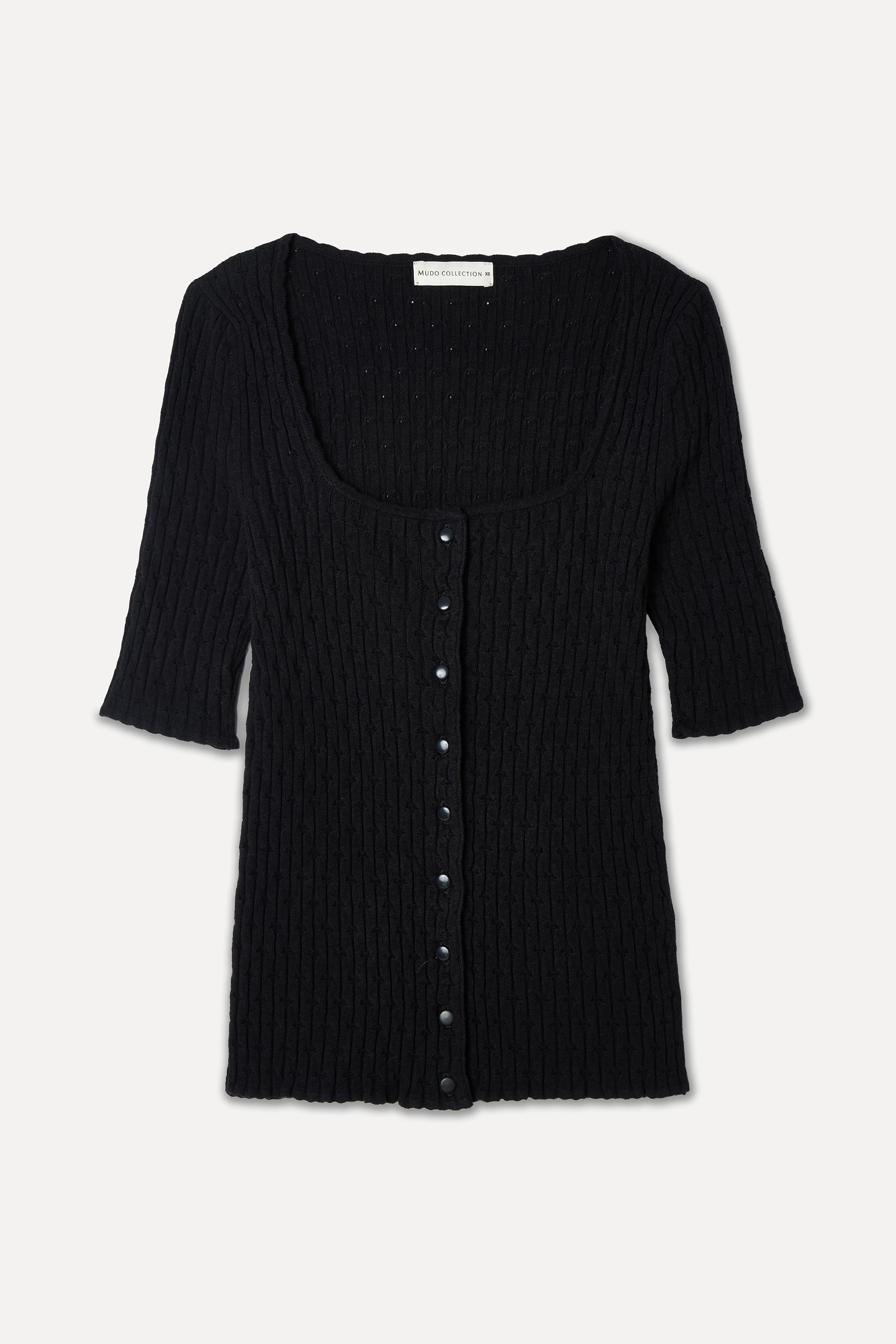 AÇIK YAKA DÜĞMELİ KISA KOLLU TRİKO KAZAK