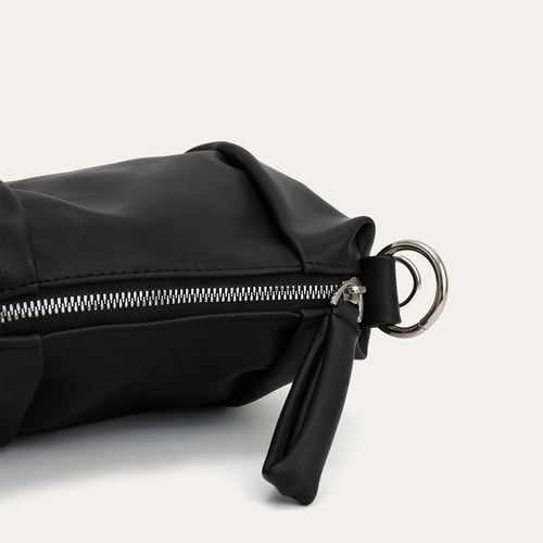 ASKI DETAYLI DERİ GÖRÜNÜMLÜ EL ÇANTASI