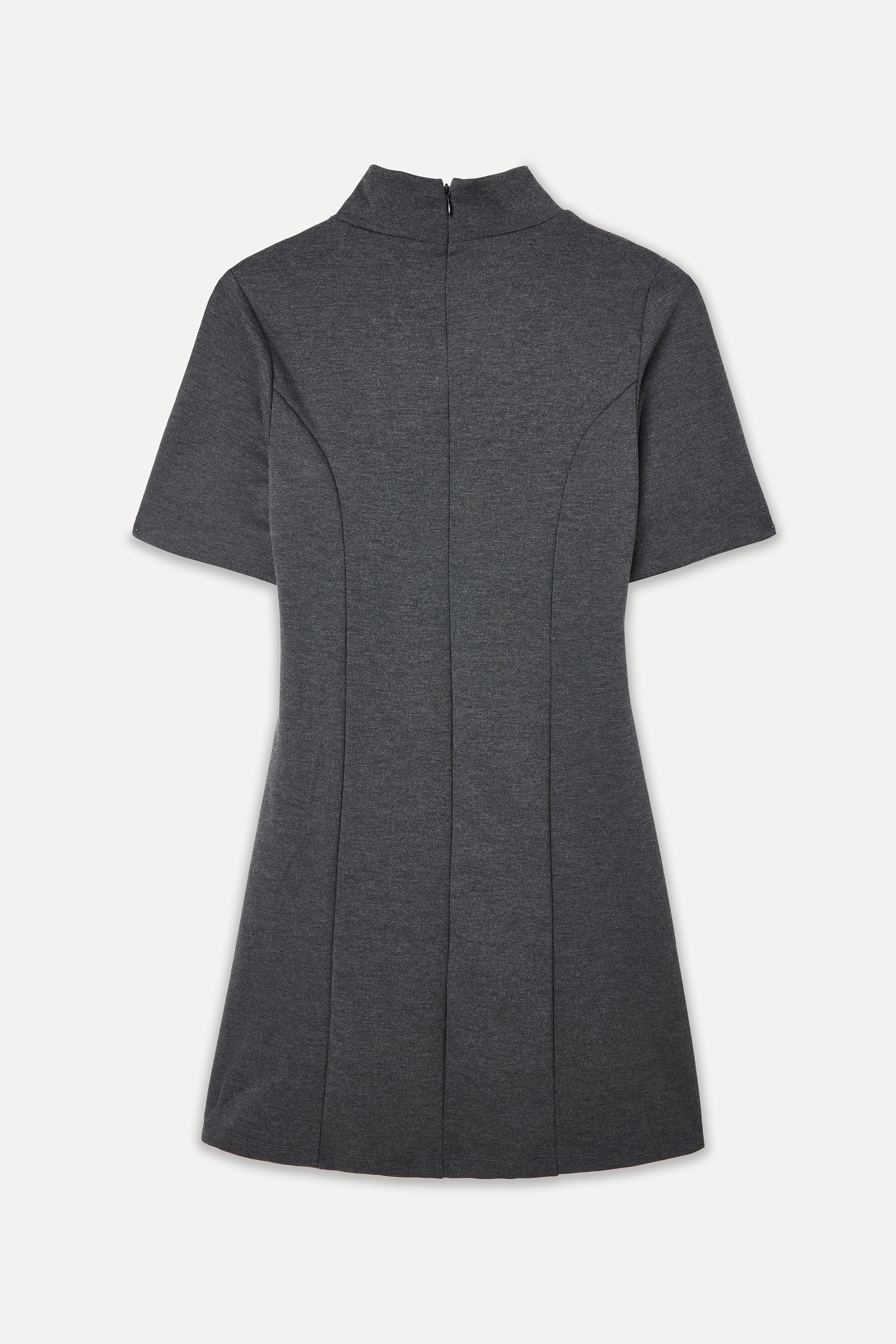 KEMER DETAYLI DİK YAKA KISA KOLLU MİNİ ELBİSE