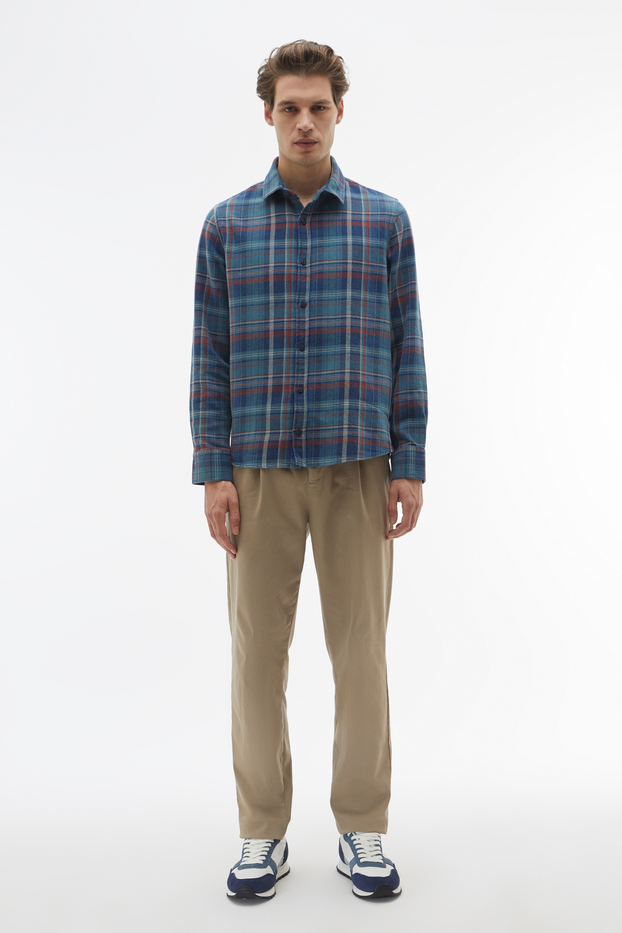 EKOSELİ REGULAR FIT UZUN KOLLU GÖMLEK