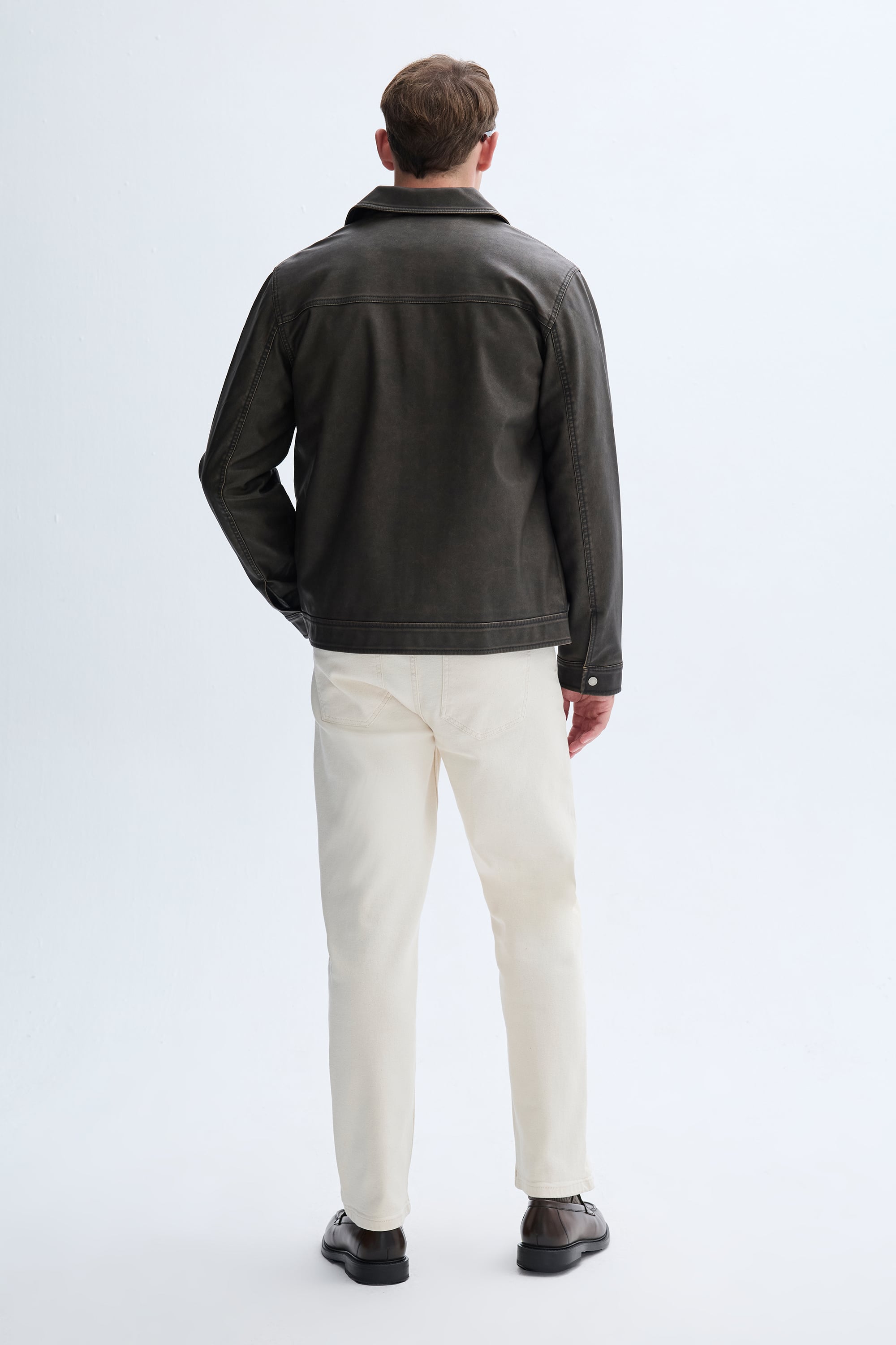 DERİ GÖRÜNÜMLÜ CEPLİ CASUAL CEKET