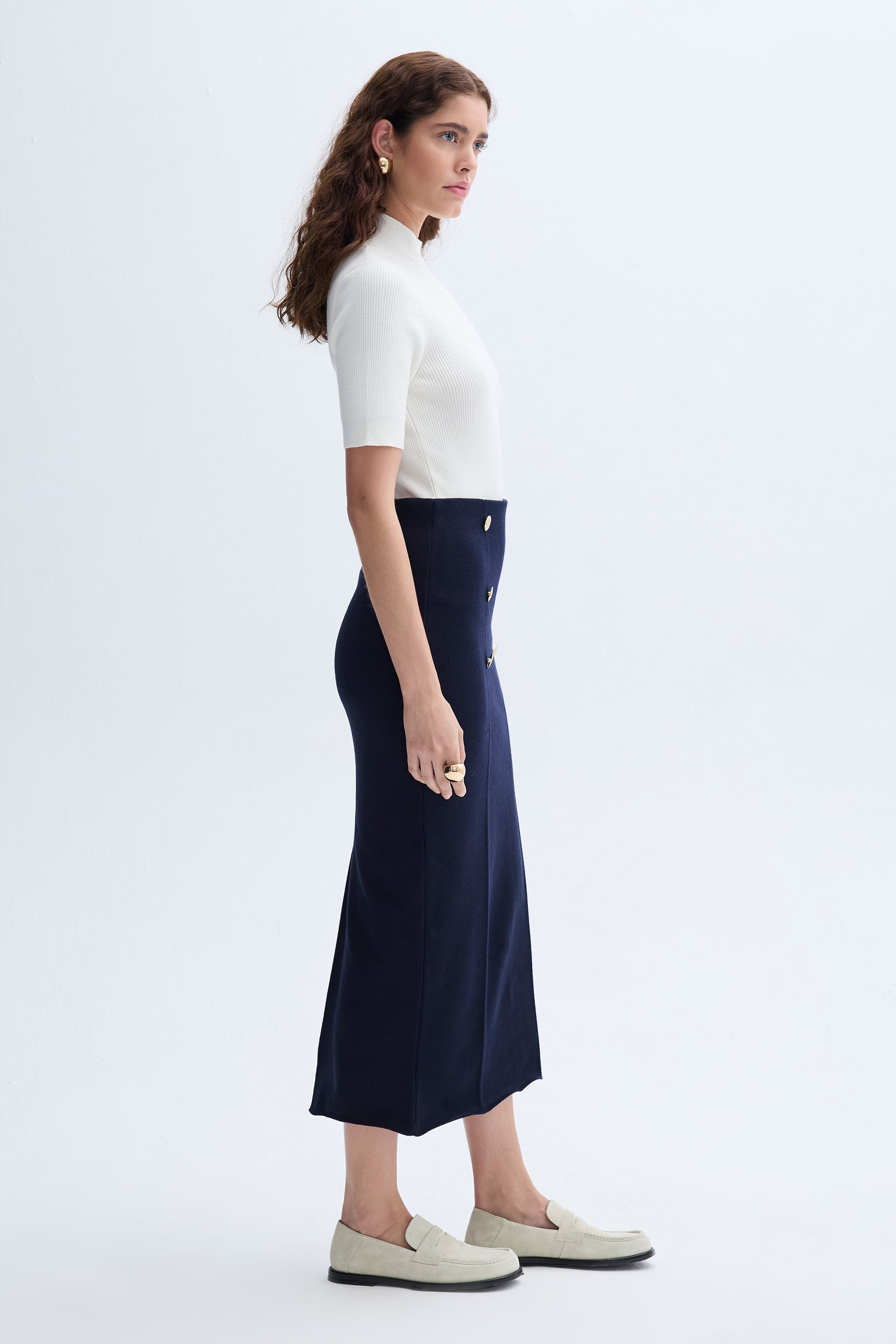 DÜĞME DETAYLI TRİKO MİDİ ETEK