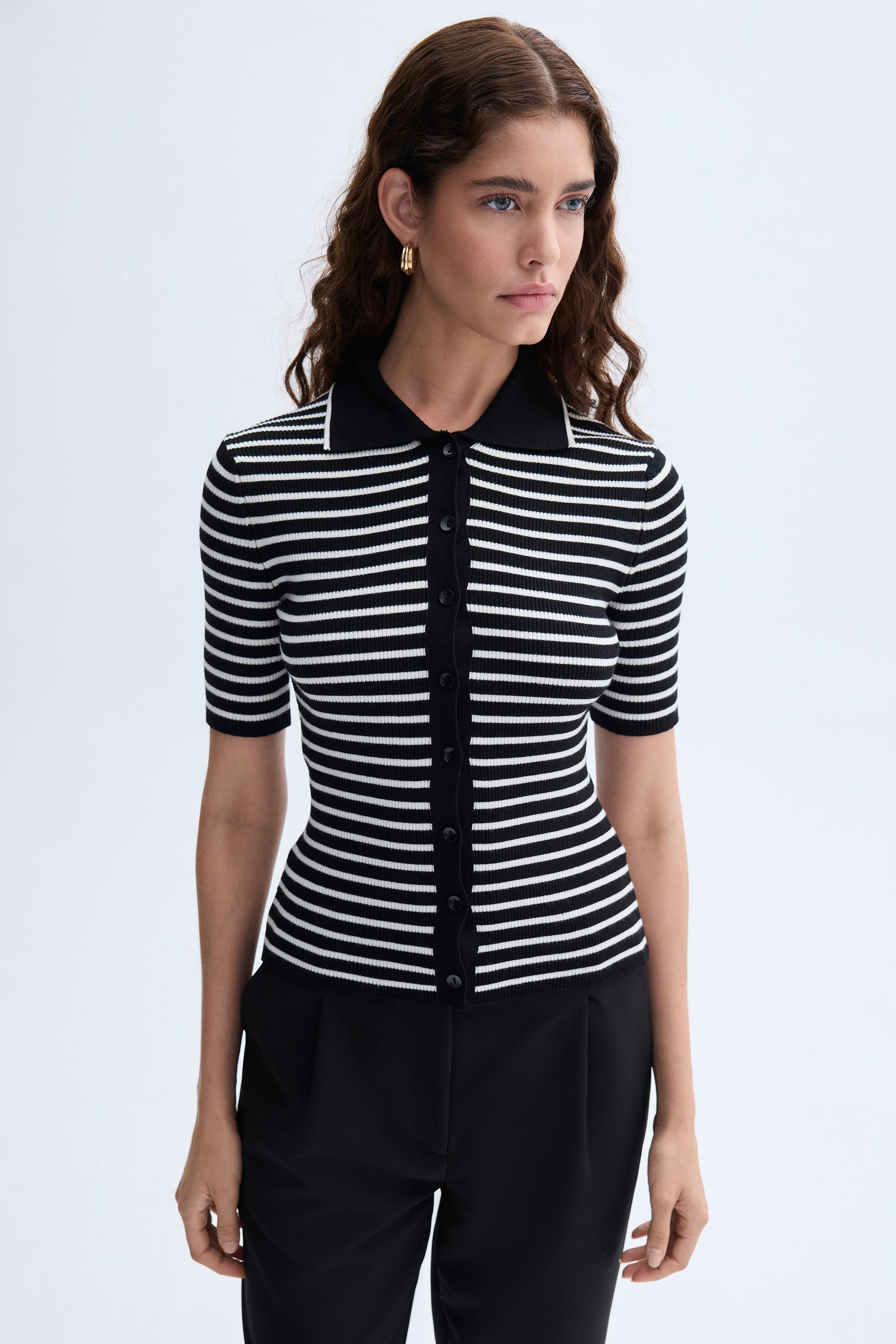 ÇİZGİLİ POLO YAKA DÜĞME DETAYLI TRİKO KAZAK