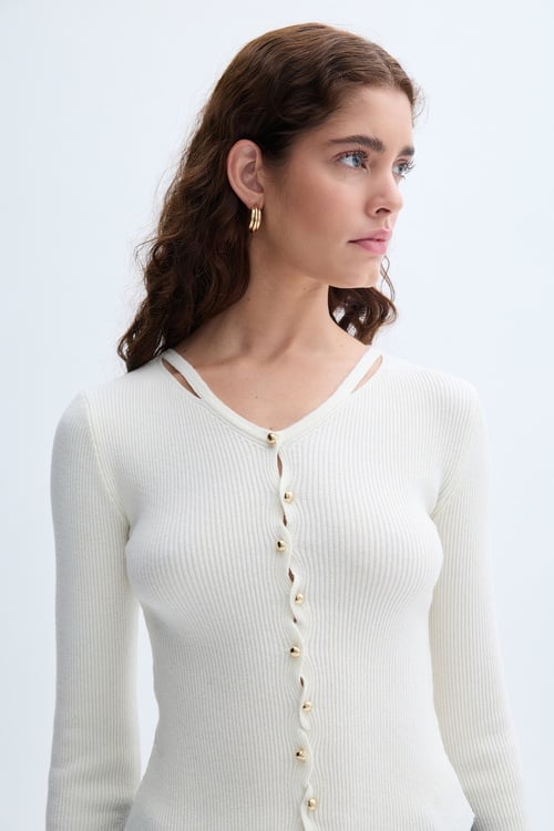  DÜĞME DETAYLI V YAKA TRİKO HIRKA