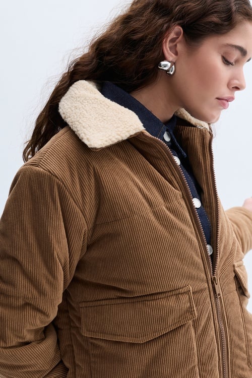 KÜRK YAKA KADİFE DOKULU MONT CEKET