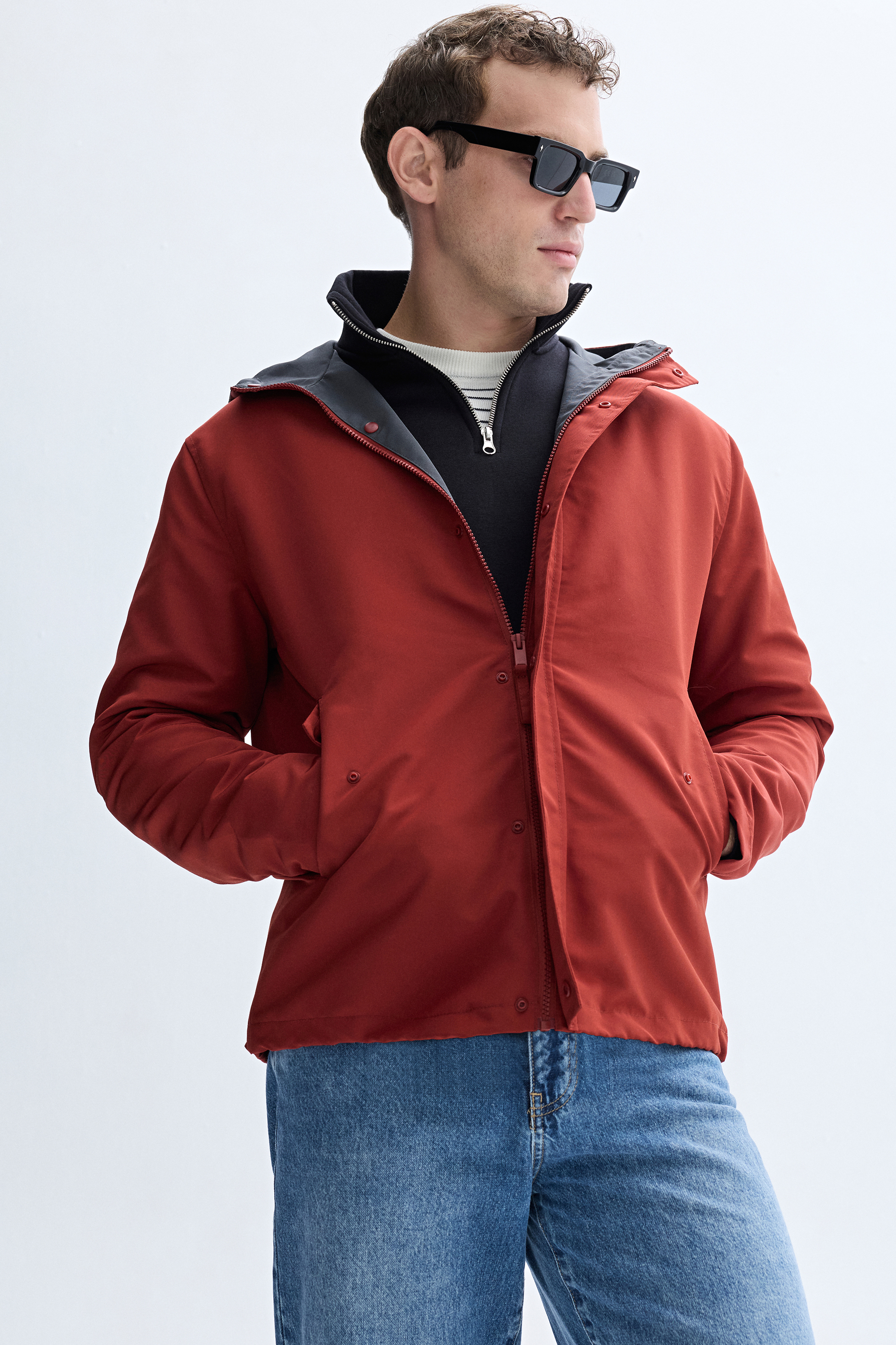 KAPÜŞONLU KISA PARKA