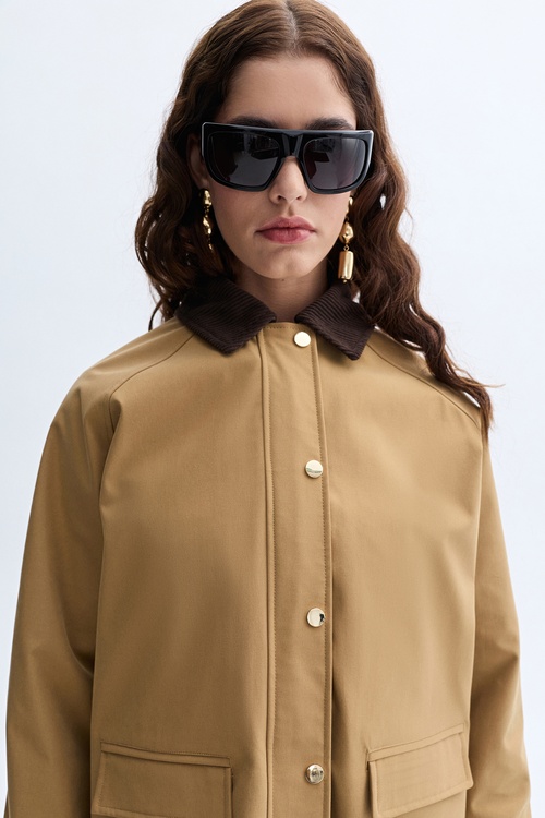  CEPLİ KADİFE YAKA PARKA