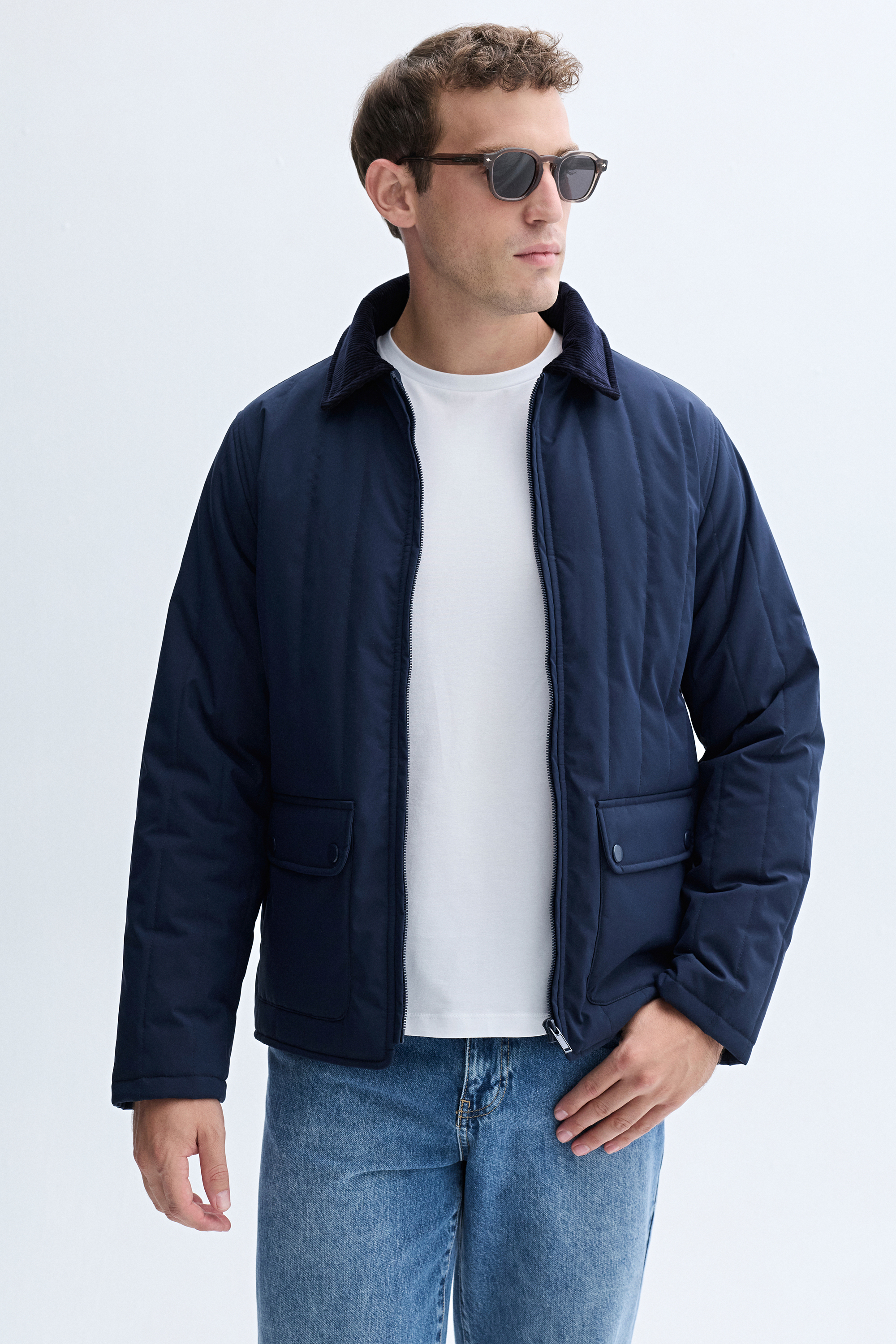 KADİFE YAKA KAPİTONELİ MONT