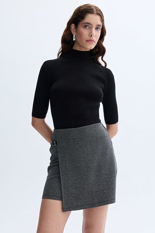 DİK YAKA 3/4 KOL KAZAK