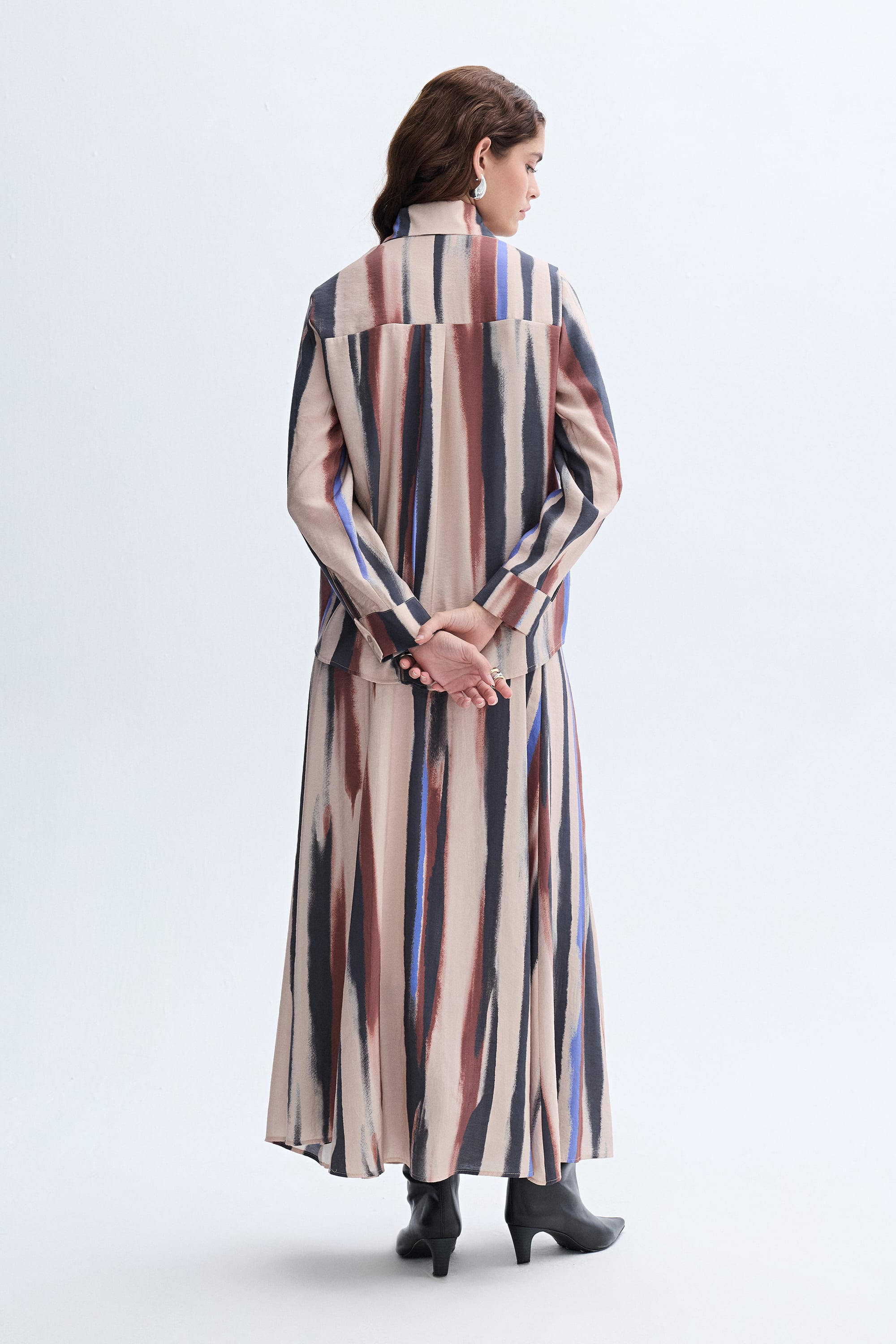 MODAL KARIŞIMLI BASKILI GÖMLEK