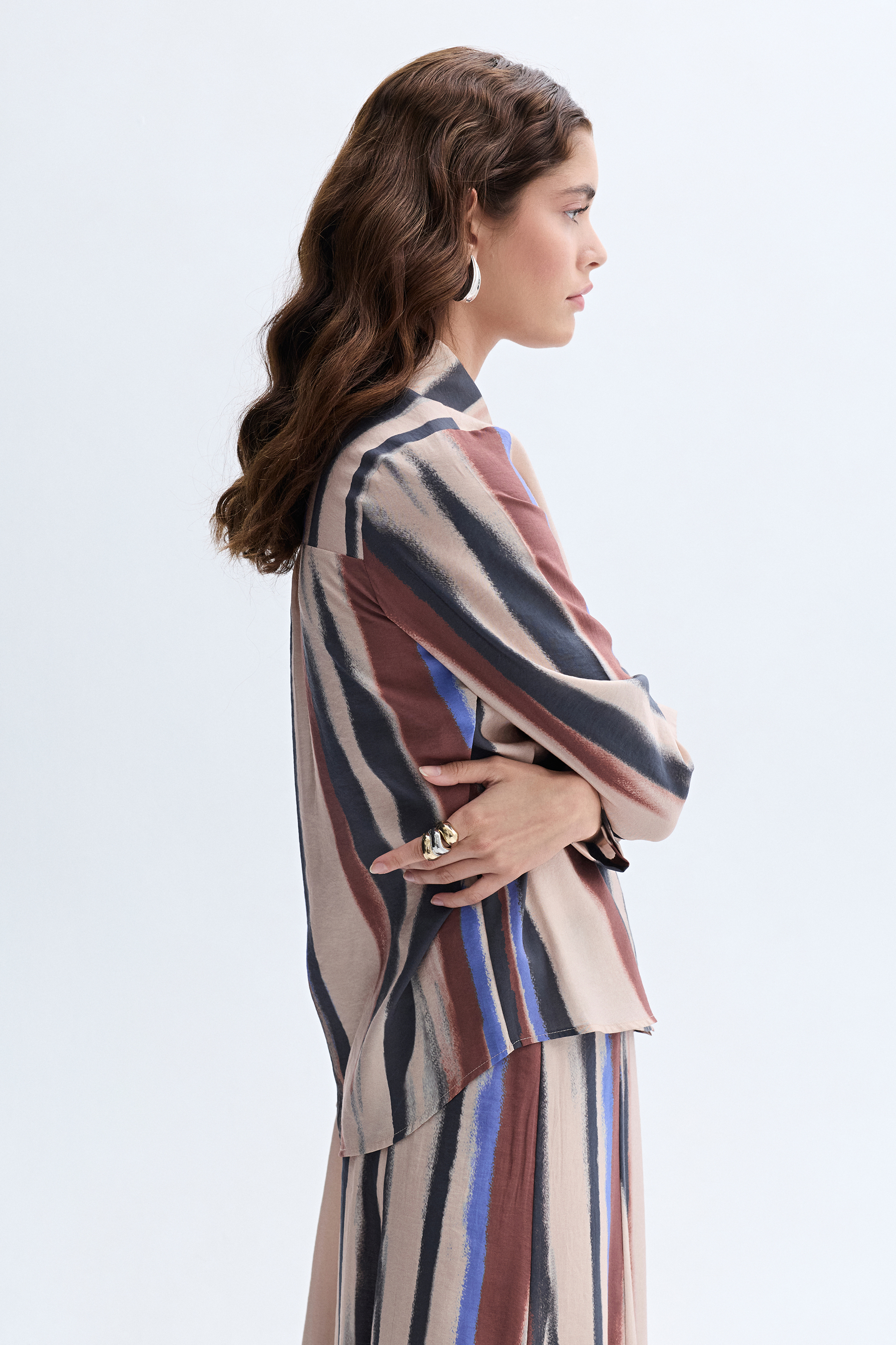 MODAL KARIŞIMLI BASKILI GÖMLEK