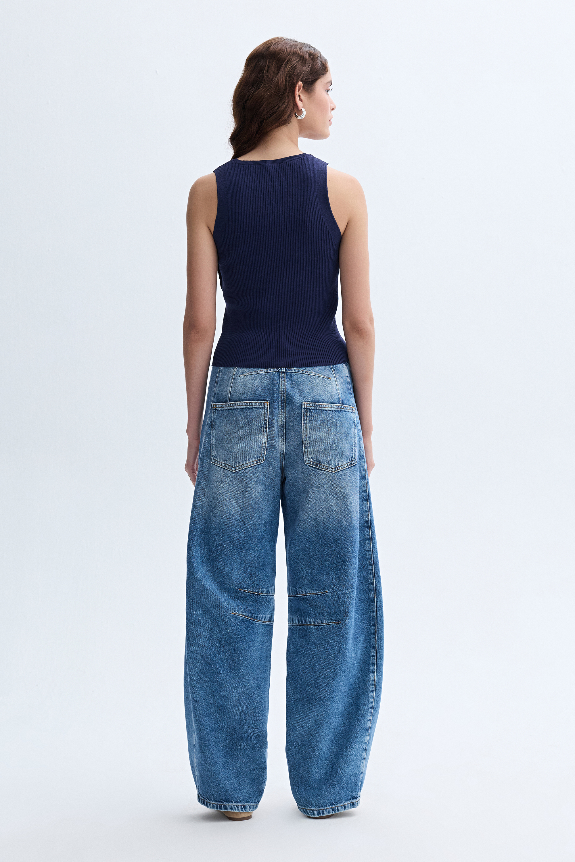 LOOSE FIT DİKİŞ DETAYLI JEAN PANTOLON