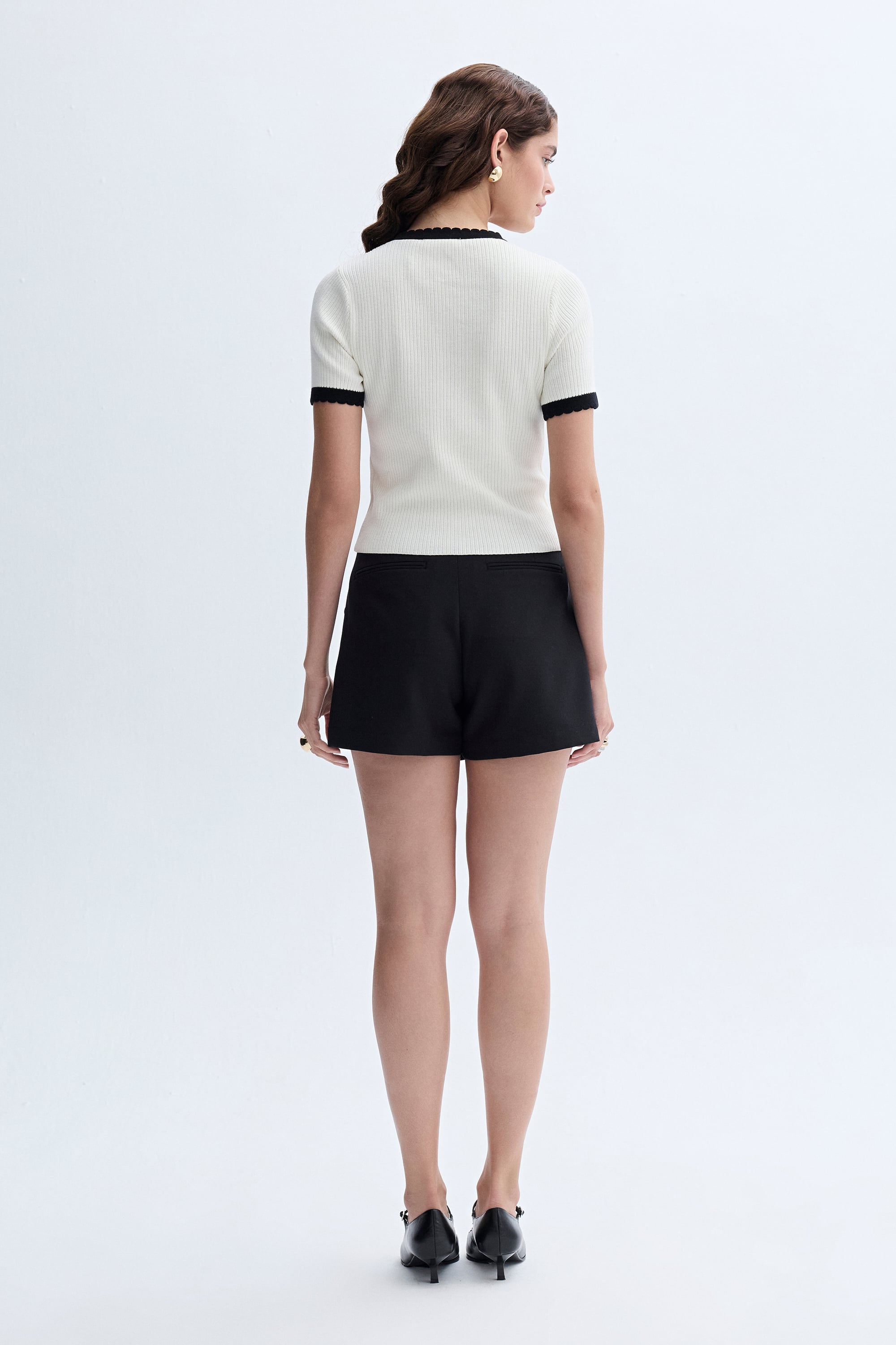 BİSİKLET YAKA KISA KOLLU HIRKA