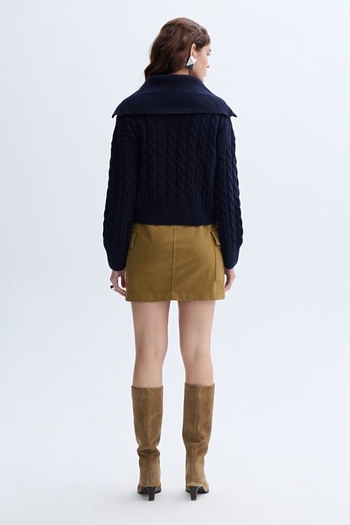 SAÇ ÖRGÜLÜ DİK YAKA FERMUARLI YÜN HIRKA