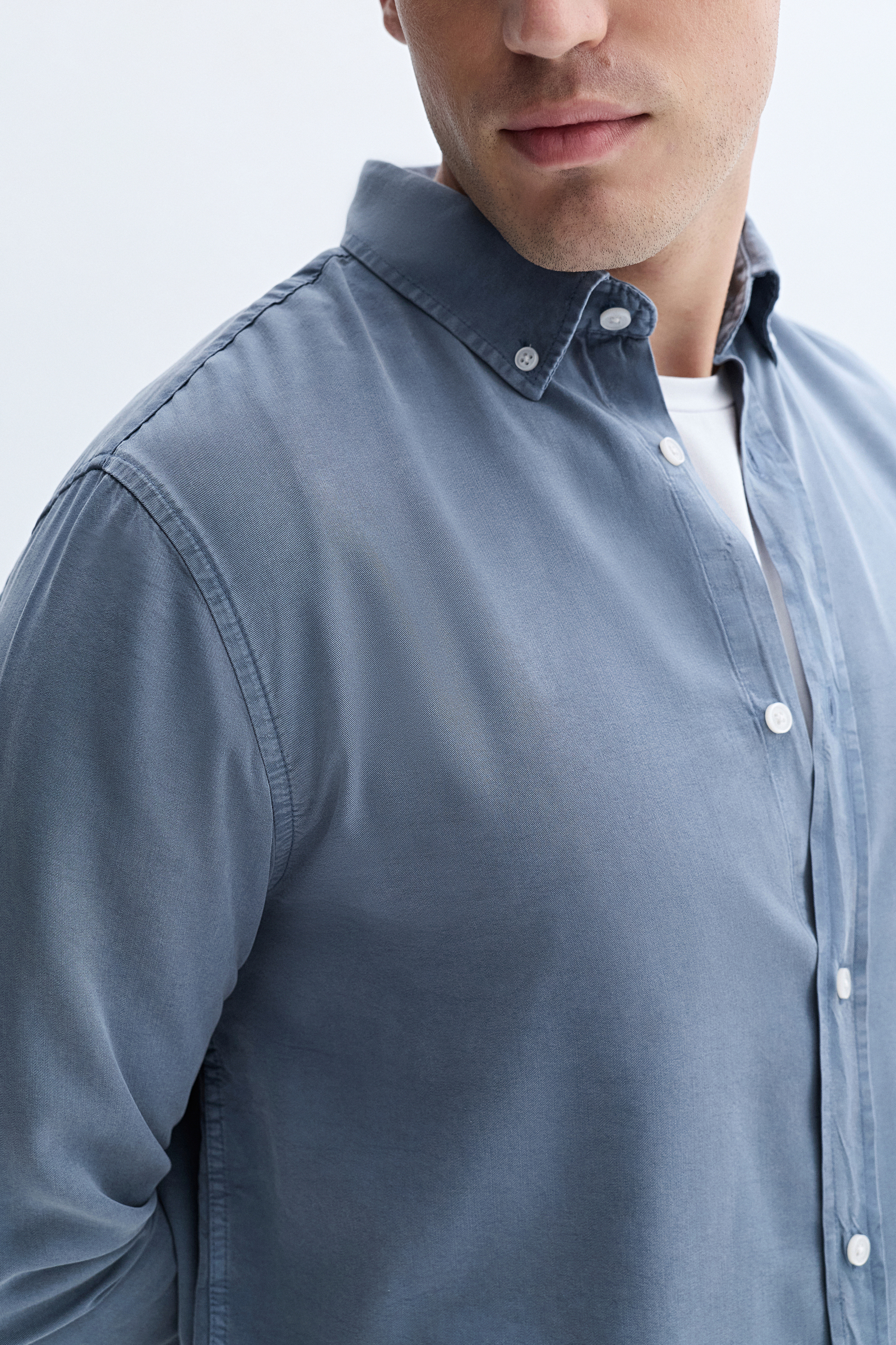 REGULAR FIT UZUN KOLLU LİYOSEL GÖMLEK