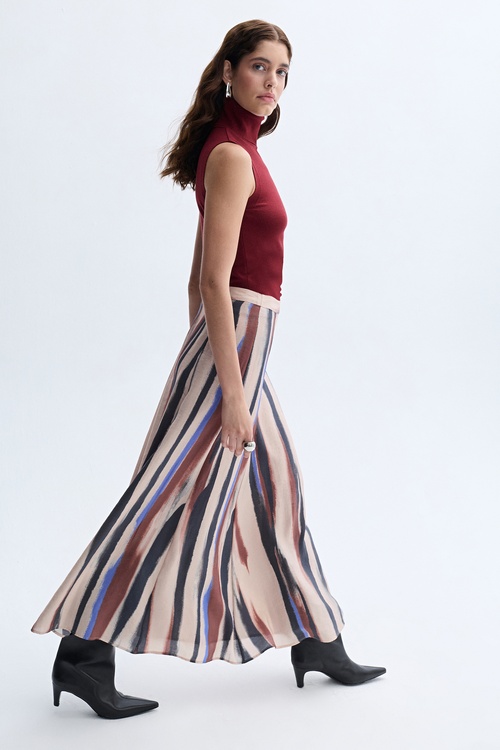 BALIKÇI YAKA FITTED KOLSUZ KAZAK