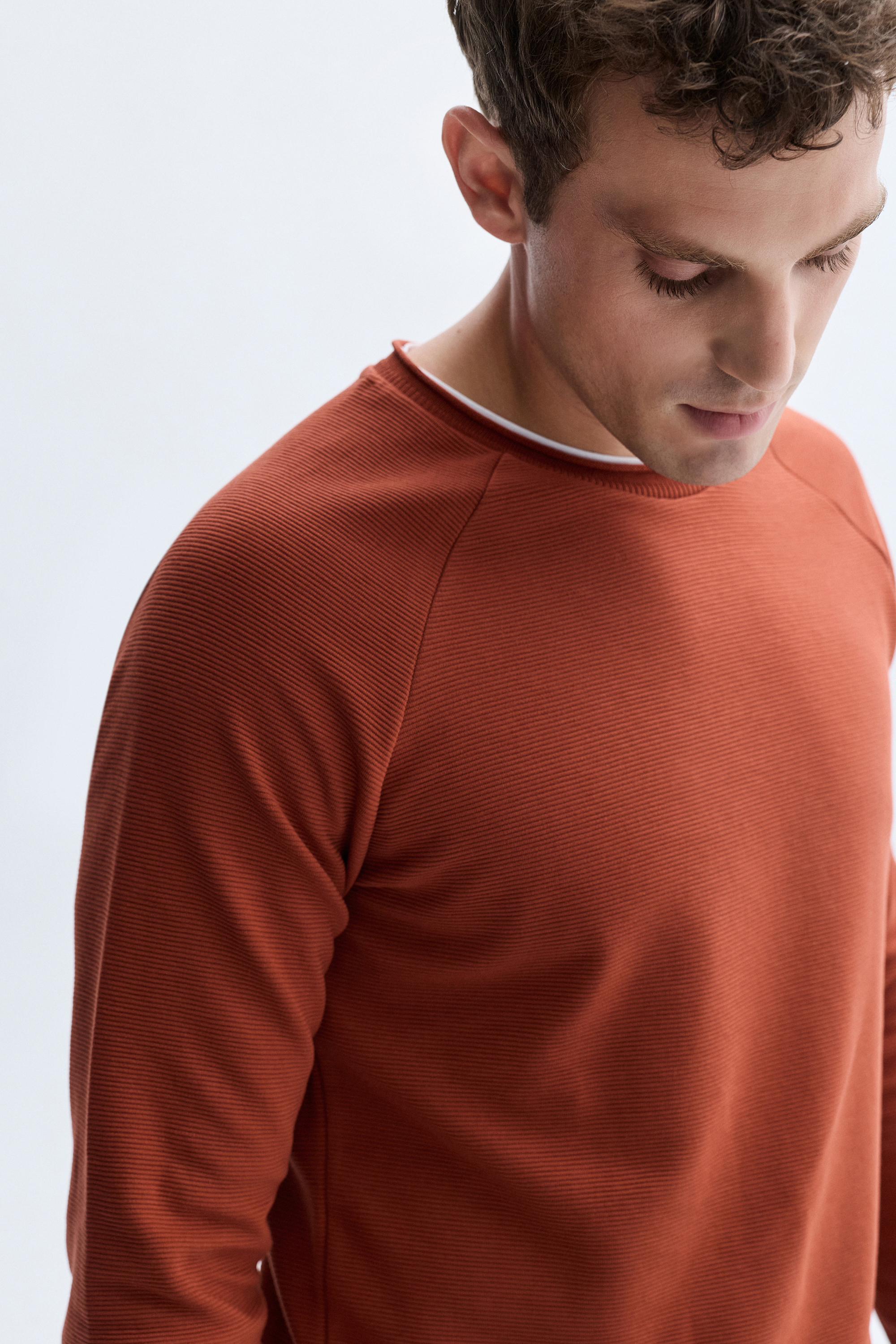 BİSİKLET YAKA SWEATSHIRT