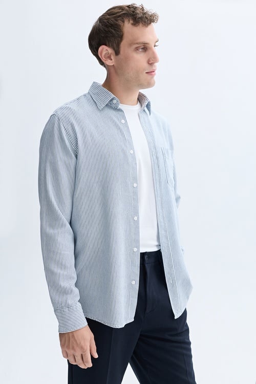 LİYOSEL KARIŞIMLI REGULAR FIT ÇİZGİLİ UZUN KOLLU GÖMLEK