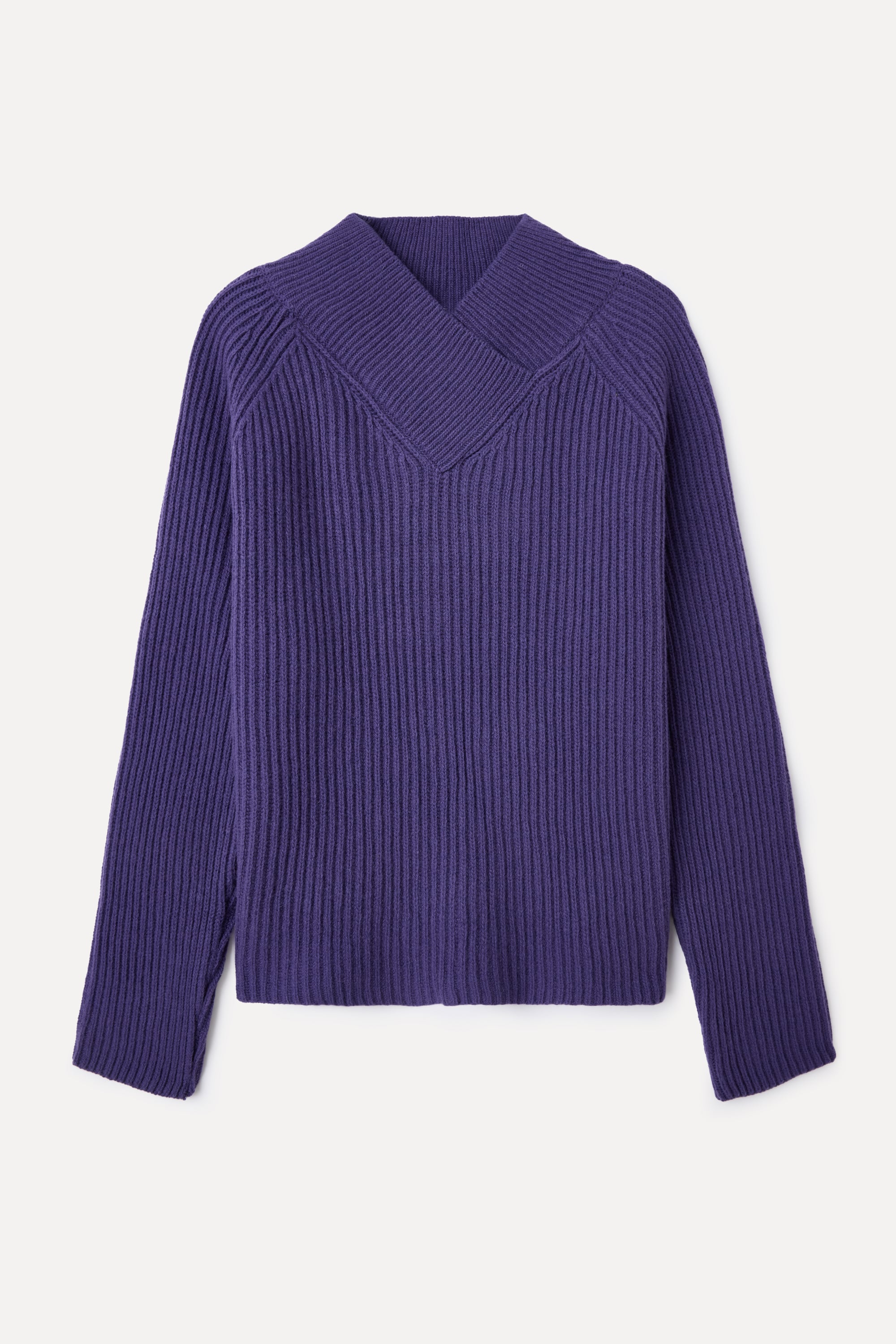 KRUVAZE YAKA YÜN KARIŞIMLI KAZAK