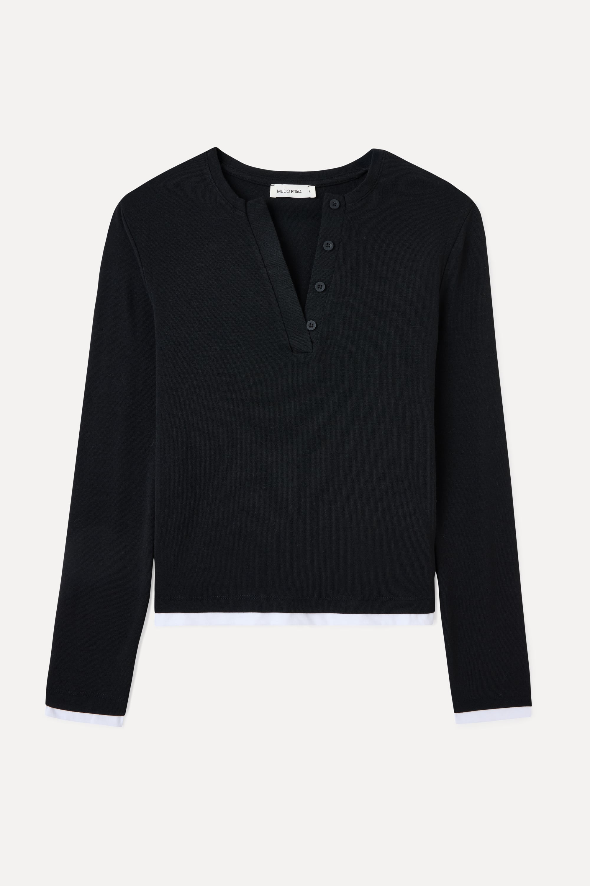 DÜĞMELİ YAKA FITTED UZUN KOLLU BLUZ