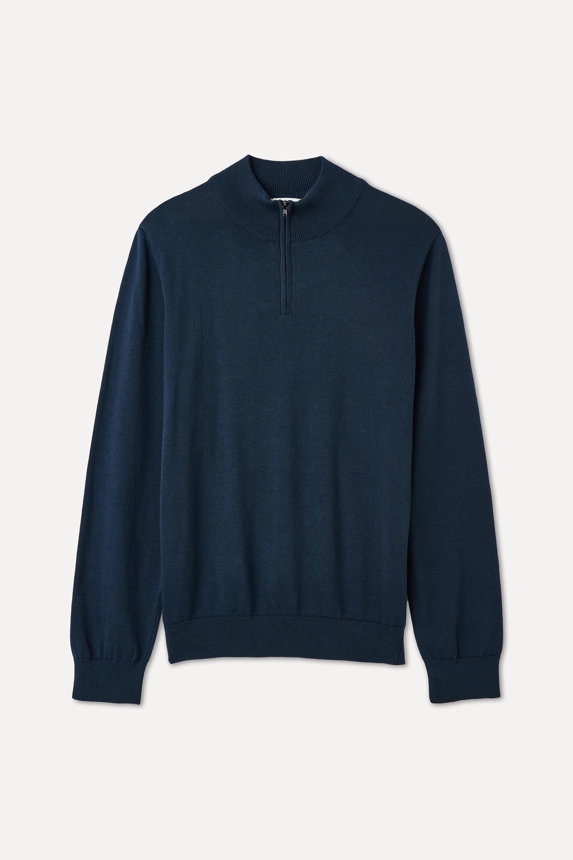 FERMUARLI DİK YAKA TRİKO KAZAK