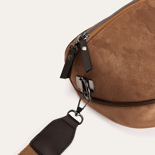 SÜET DOKULU OMUZ ÇANTASI