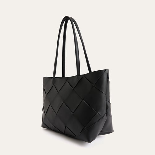 ÖRGÜ DESENLİ EL ÇANTASI