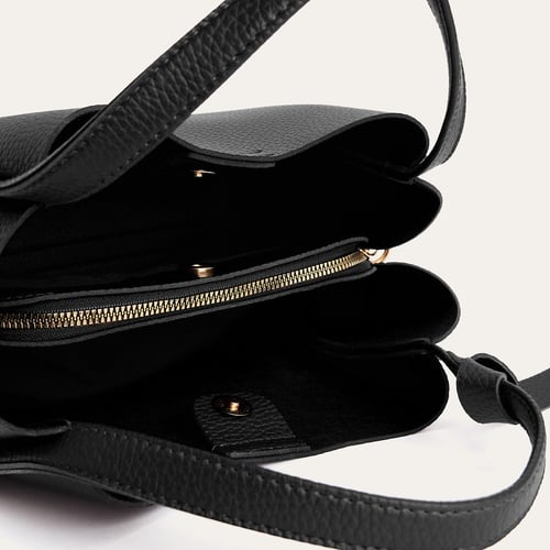 DERİ GÖRÜNÜMLÜ OMUZ ÇANTASI