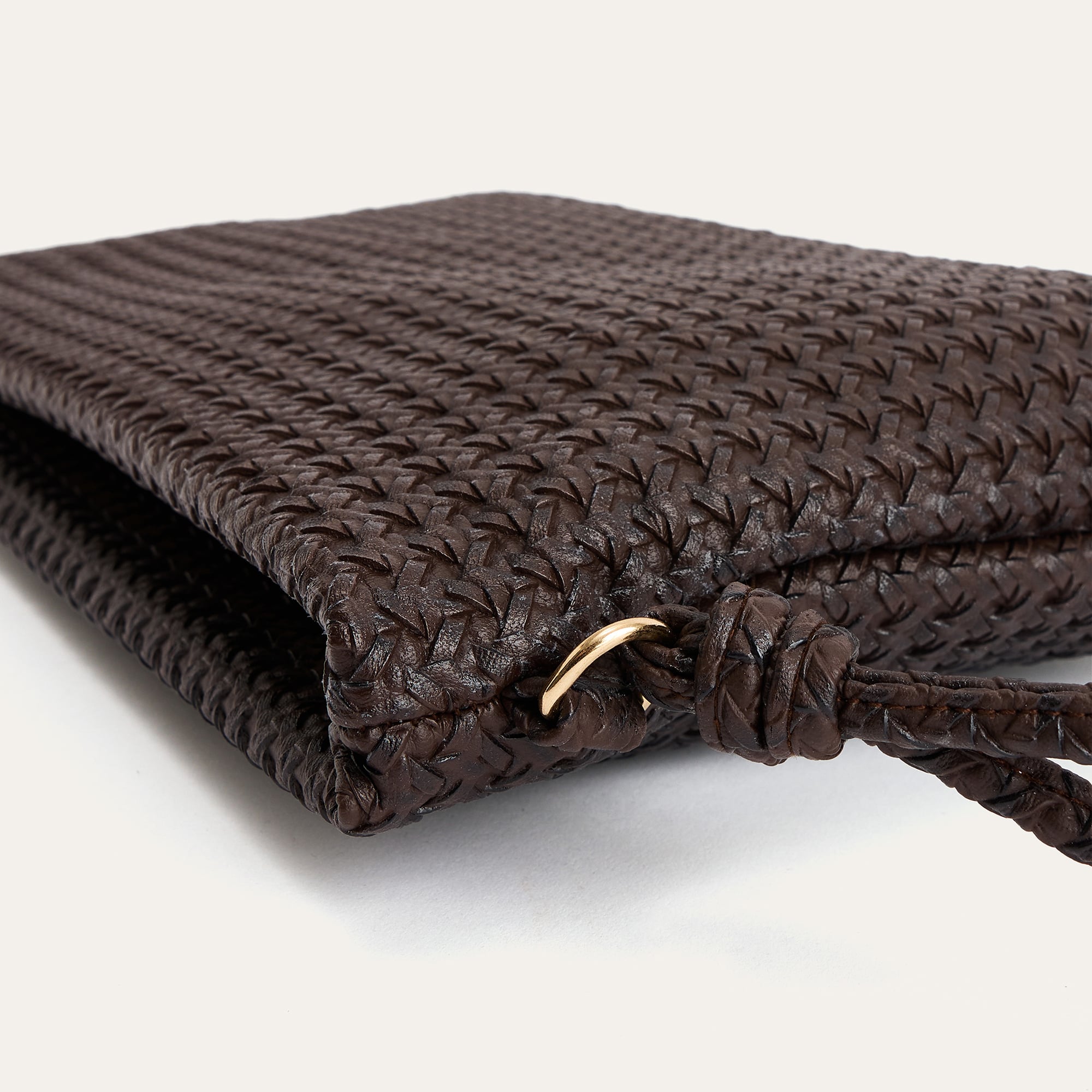 ÖRGÜ DOKULU PORTFÖY ÇANTA