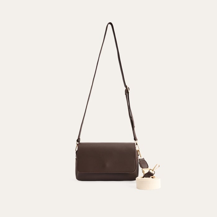 ASKI DETAYLI OMUZ ÇANTASI