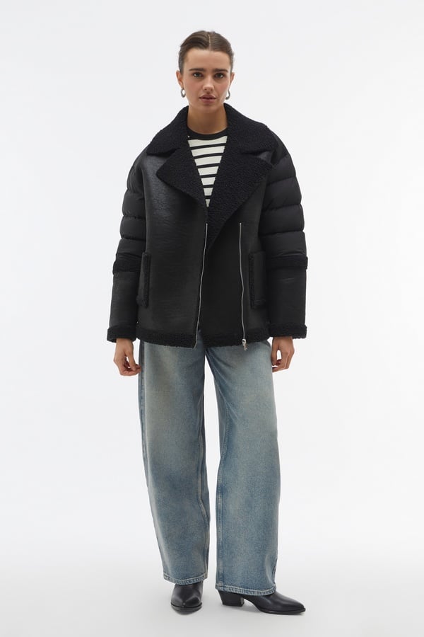 ÖNÜ DERİ GÖRÜNÜMLÜ ŞİŞME MONT CEKET