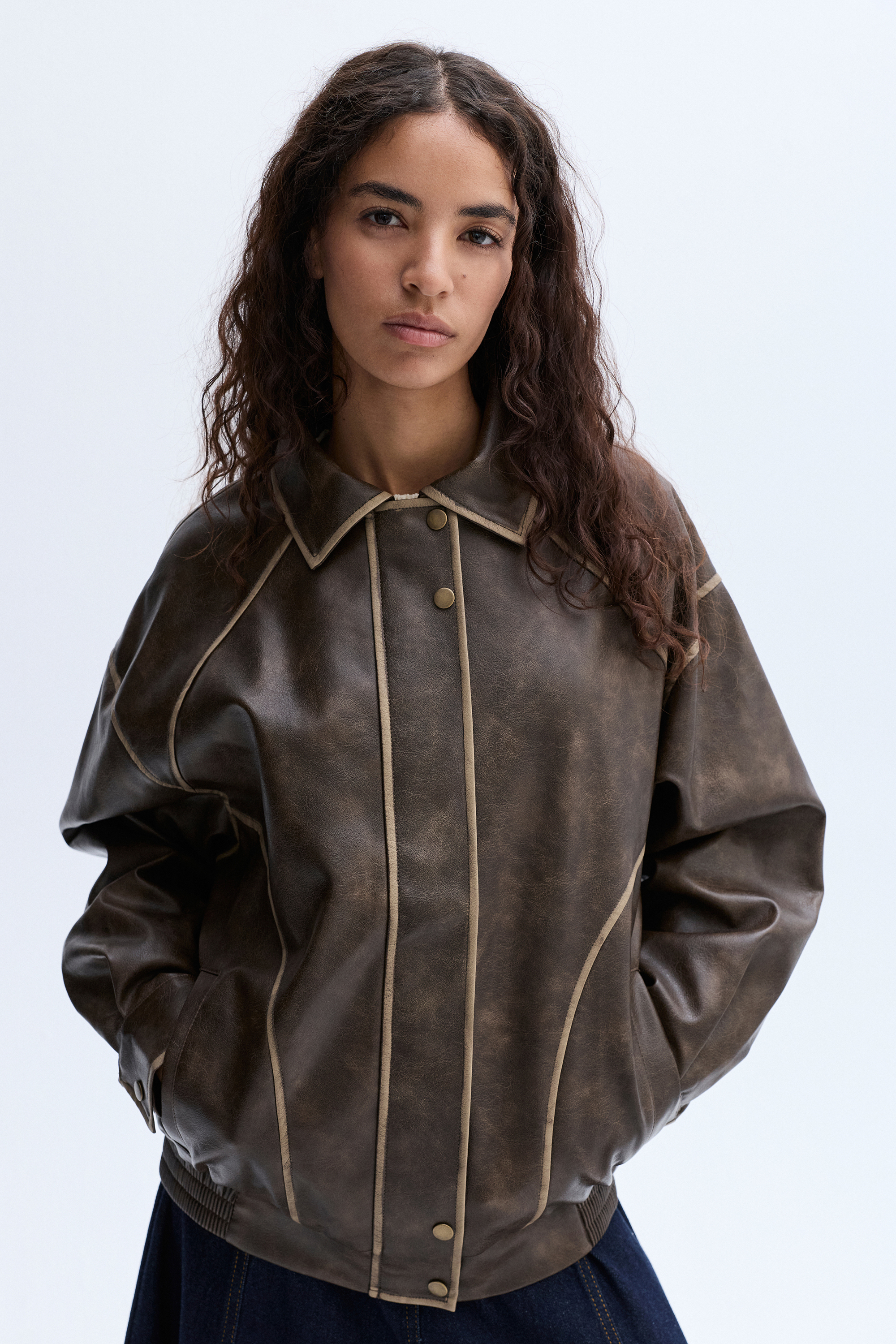 DERİ GÖRÜNÜMLÜ OVERSIZE MONT CEKET