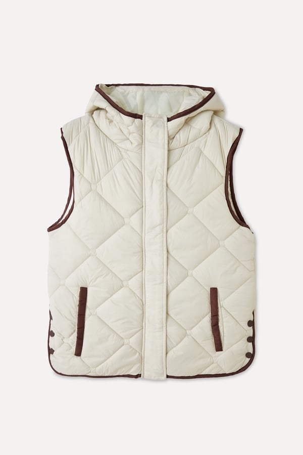 KAPİTONELİ KAPÜŞONLU CROP ŞİŞME YELEK