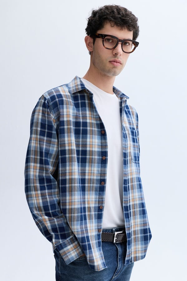 REGULAR FIT EKOSELİ UZUN KOLLU GÖMLEK